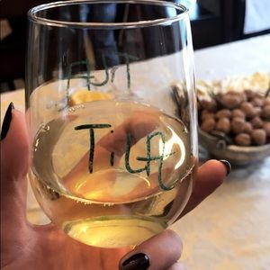 Meet your Posher, Nertila